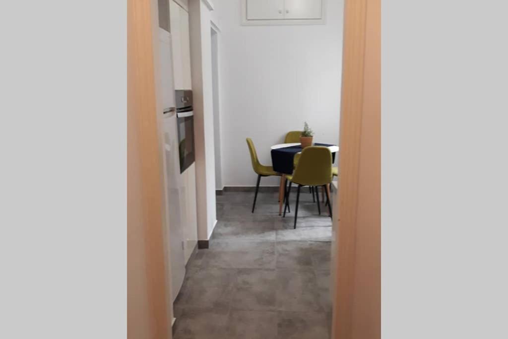 Cozy Apartment For 4 In Kolonaki, Lycabettus Athens Exterior photo
